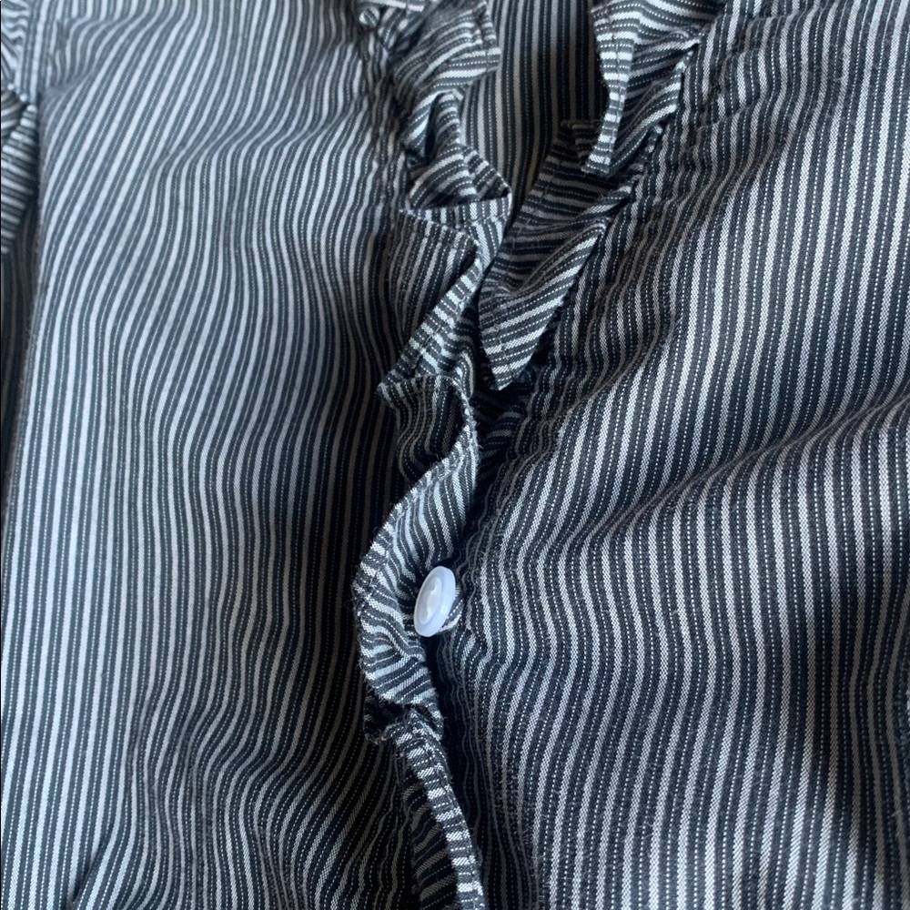 Y2K Denver Hayes grey black pinstripe sleeveless ruffle shirt top M - Picture 10 of 10